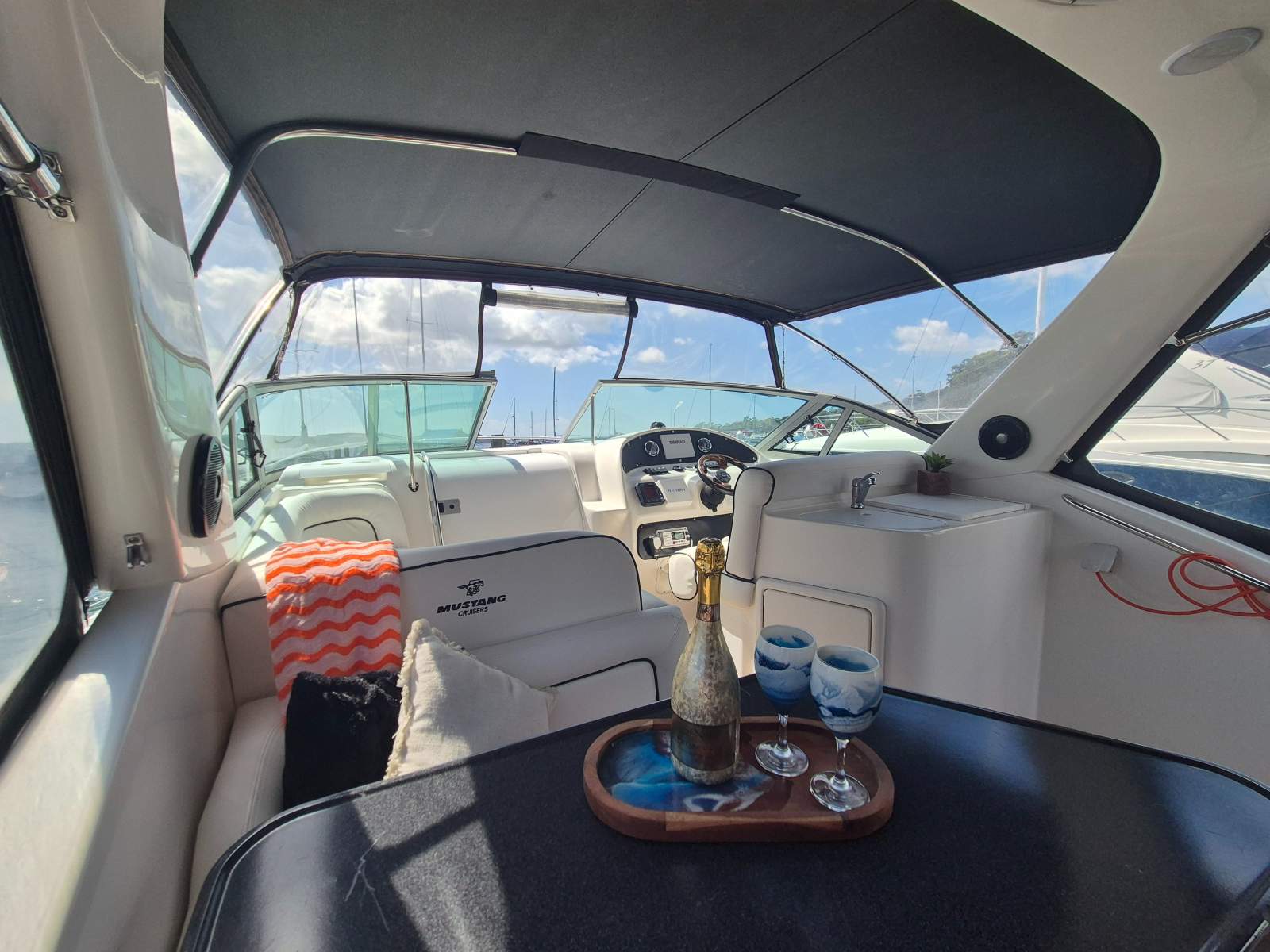 Mustang 3200LE Sportscruiser