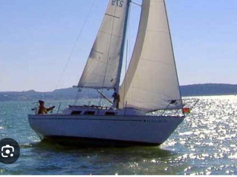 Columbia 27 Sloop Includes Mooring in Sandringham Harbour