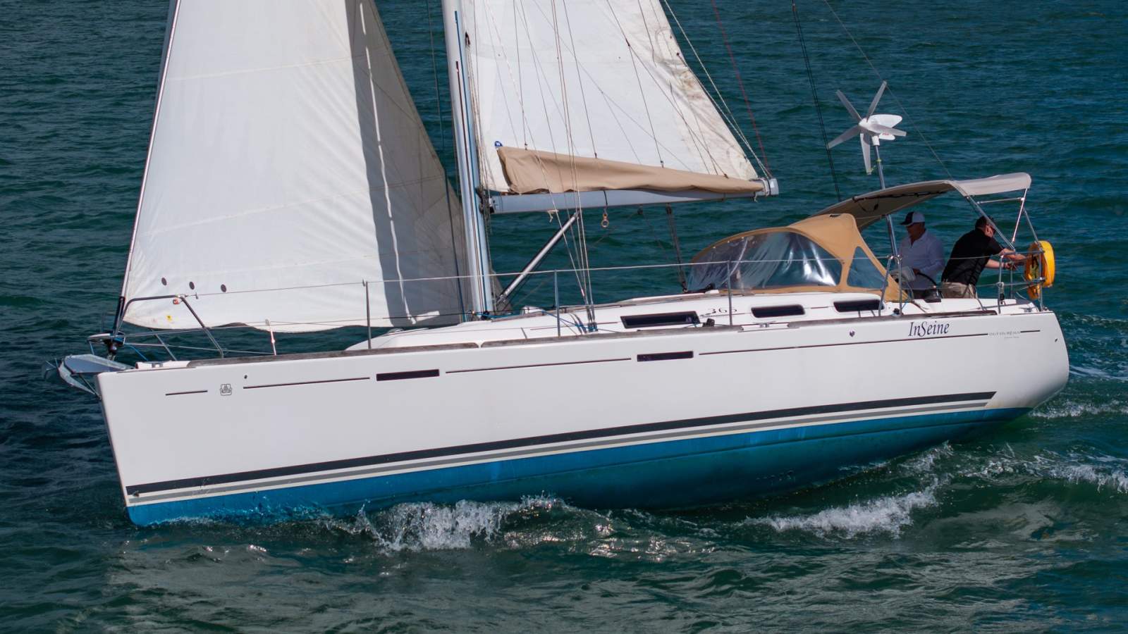 Dufour Grand Large 365