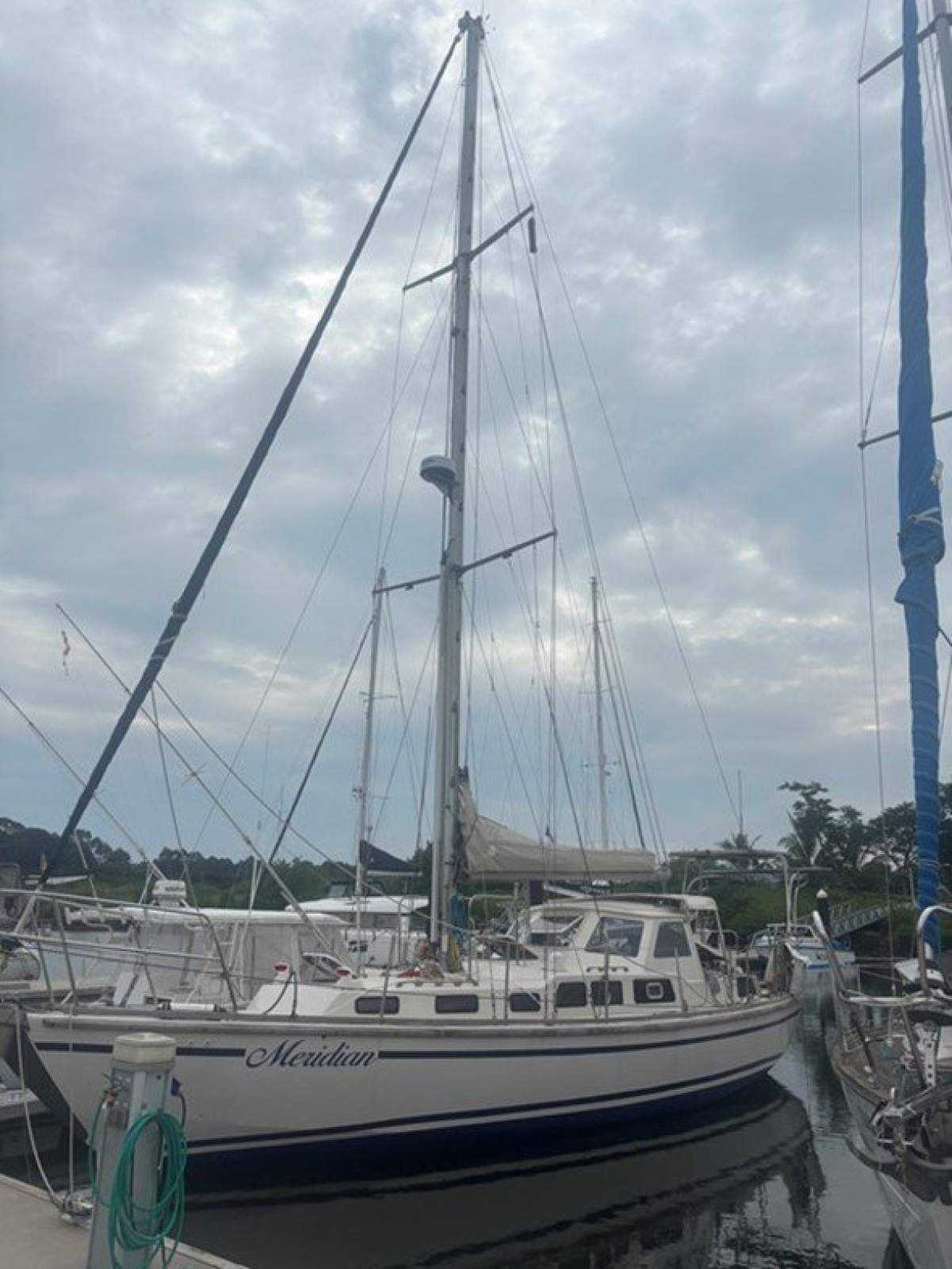 Bruce Roberts Mauritius 45 Centre Cockpit
