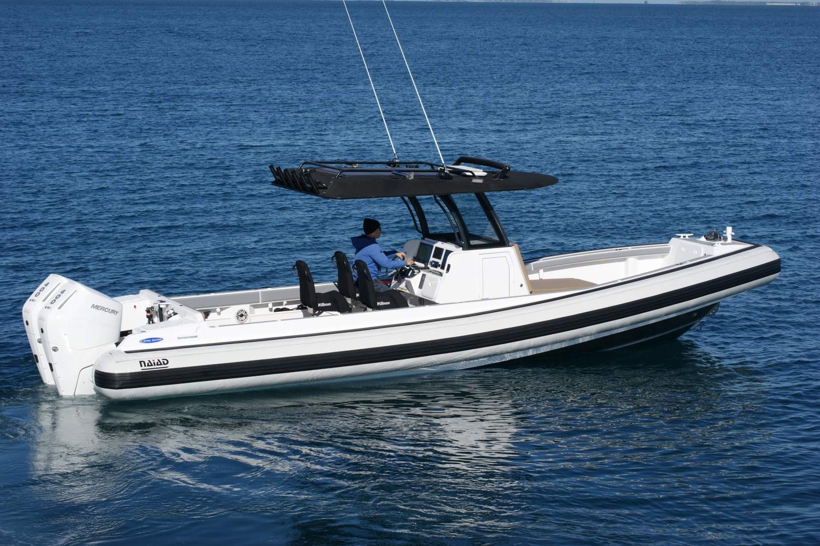 Naiad 10m Centre Console