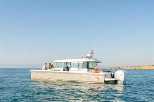 Axopar 37 XC Cross Cabin