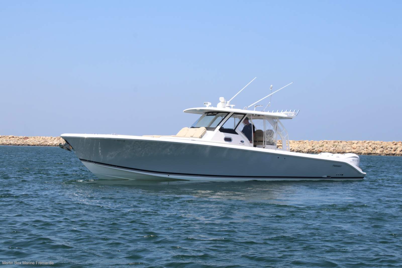 Pursuit S408 with Triple 425Hp Yamaha Outboards