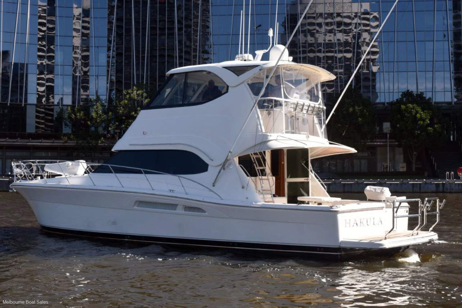 Riviera 47 Enclosed Flybridge - BEST 47 ON THE MARKET