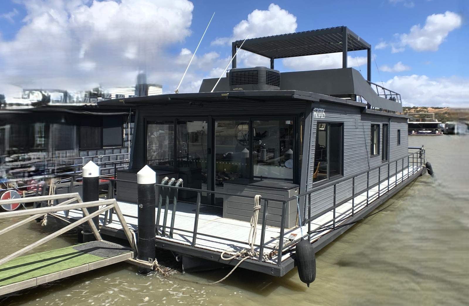 "Great Pontoons" Great Dual Deck, 3xBed, Houseboat
