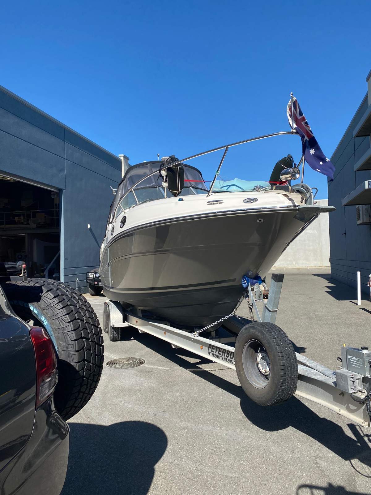 Sea Ray 275 Sundancer On custom trailer with Tender and 2 strk Outboard