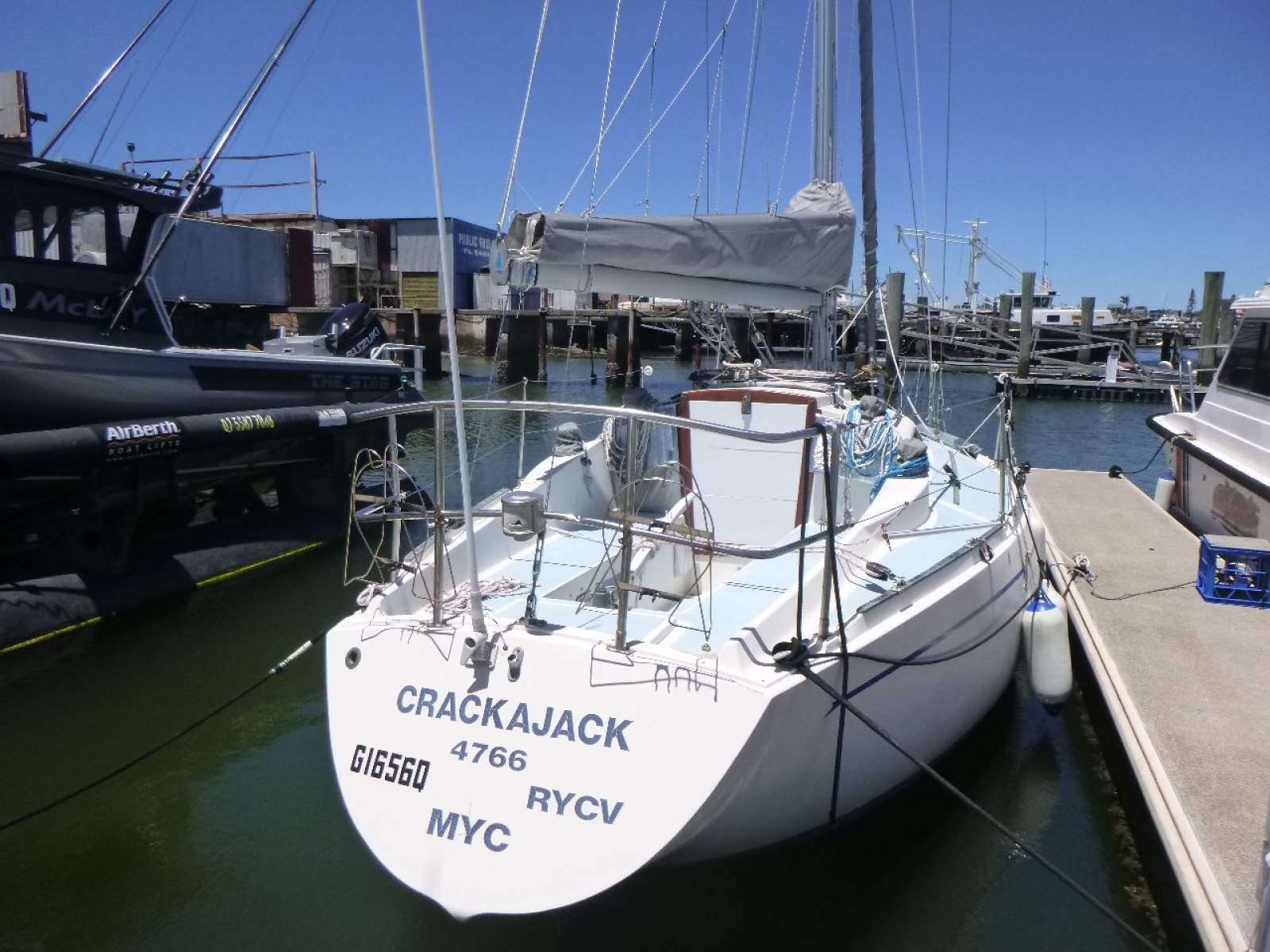 Sparkman & Stephens Defiance 30