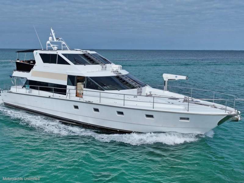 Carter 72 Custom Flybridge Cruiser - Live-aboard passagemaker