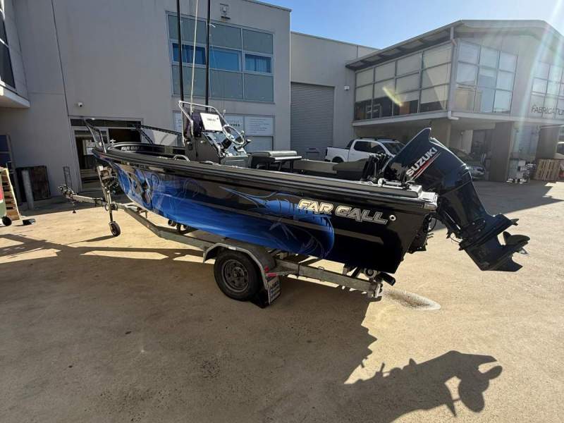 Marlin Billfisher 5.5M Custom Centre Console - 2020 Full Refit