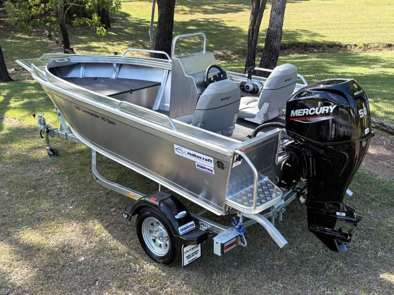 Makocraft Commander 425 Hd Open Side Console *50hp MERCURY* -- DRIVE AWAY PACKAGE!!! --