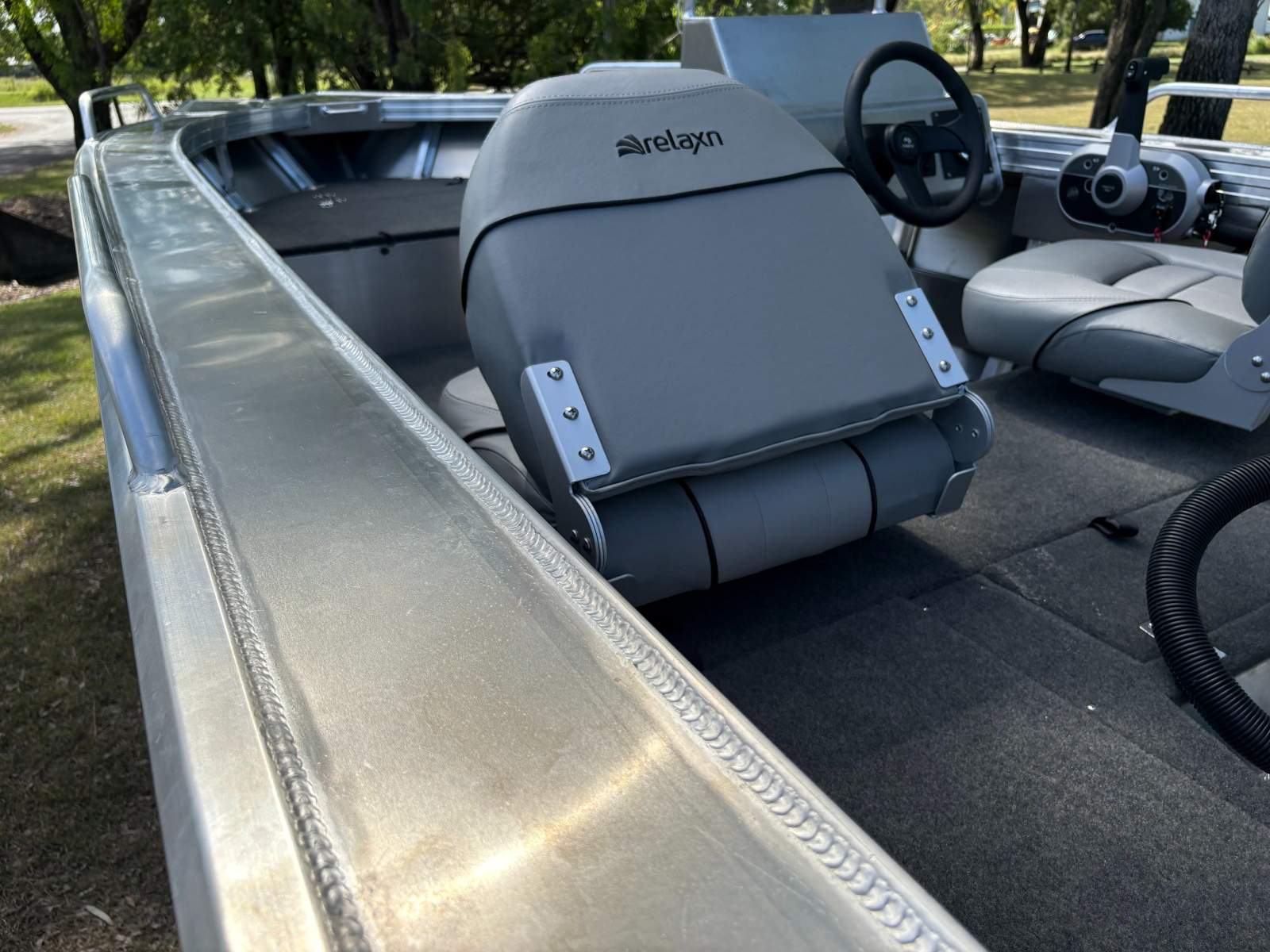 Makocraft Commander 425 Hd Open Side Console *50hp MERCURY* -- DRIVE AWAY PACKAGE!!! --