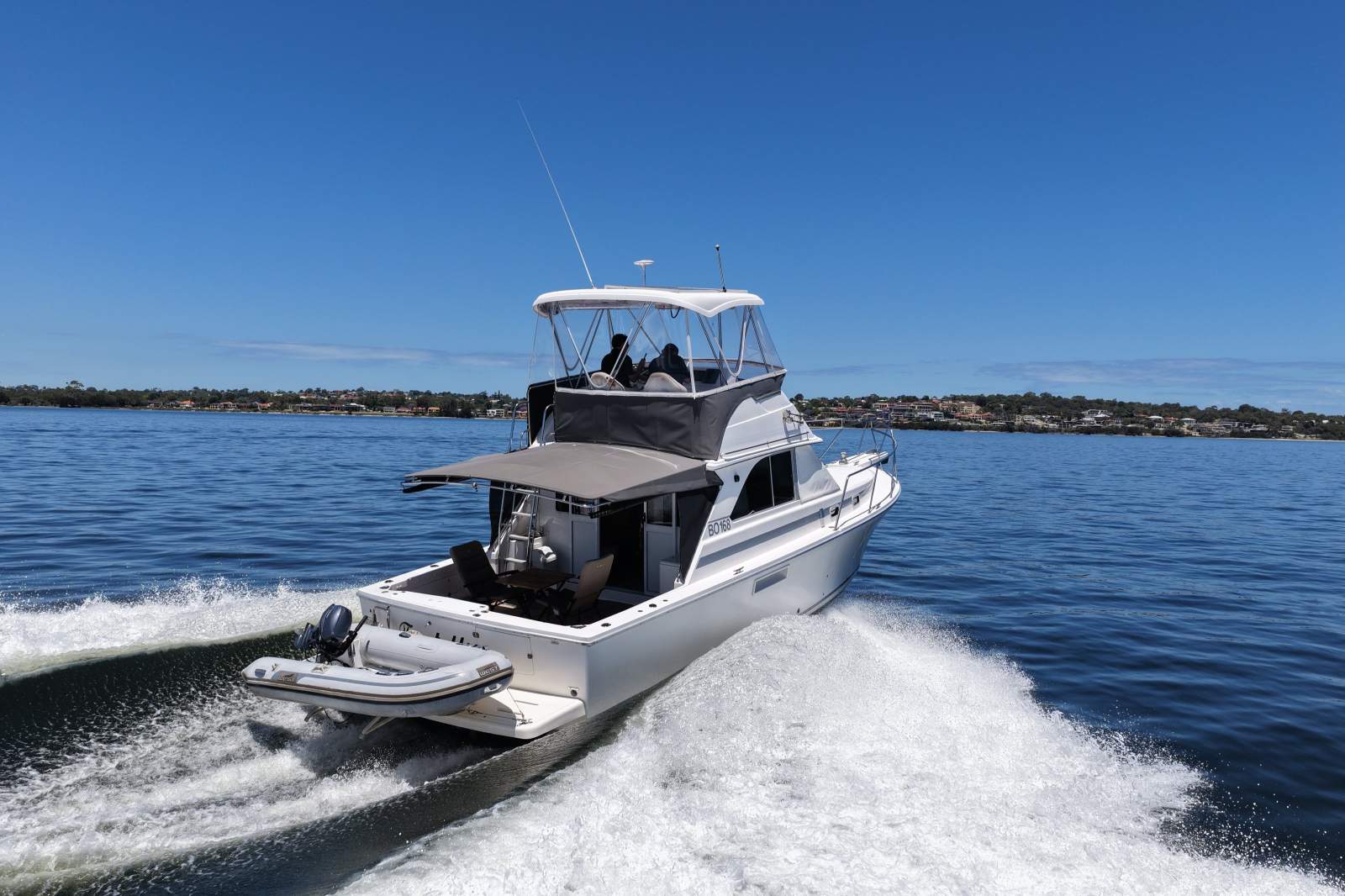 Caribbean 35 Flybridge Cruiser Mk II