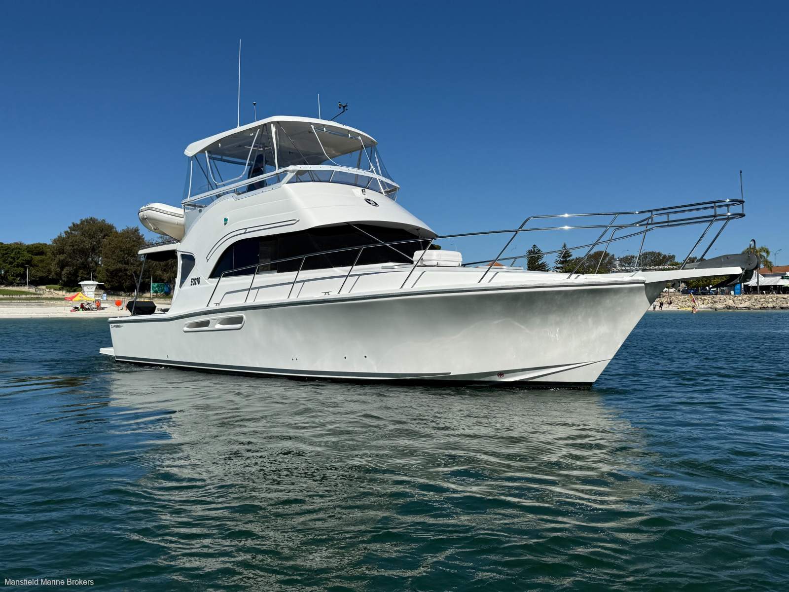 Caribbean 40 Flybridge Cruiser
