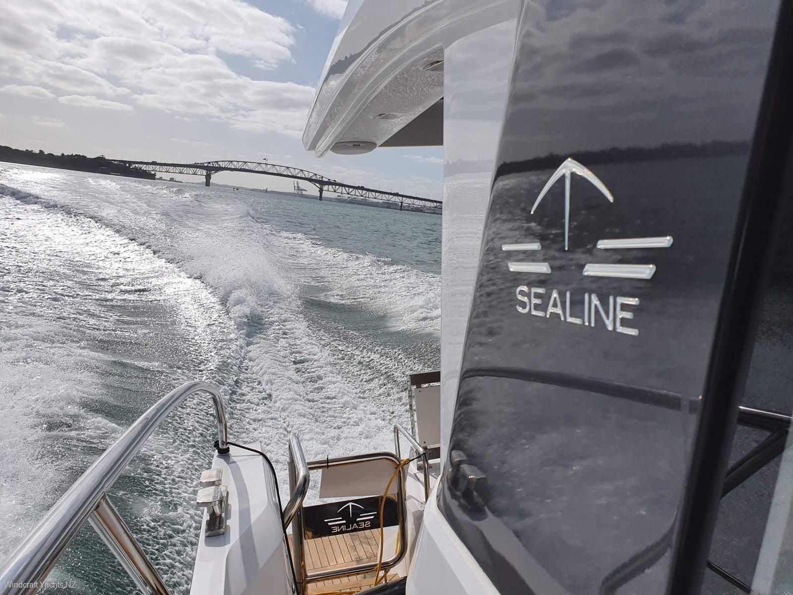 Sealine C390 2020 Low Hours