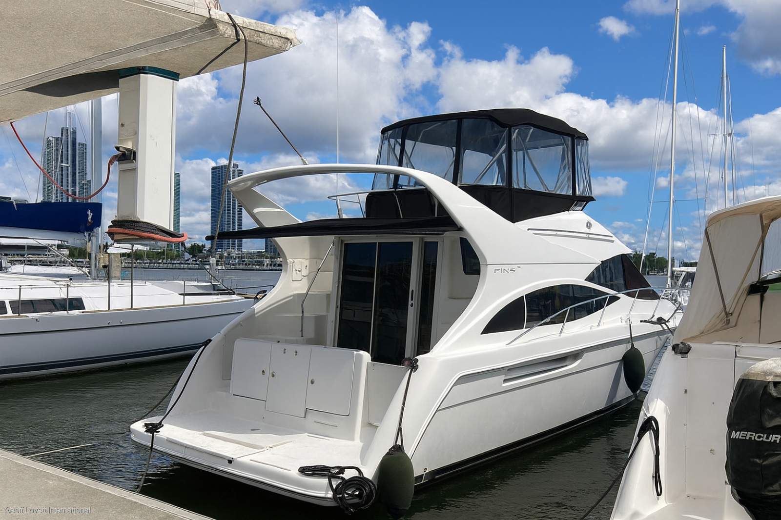 Carver 36 Mariner 360