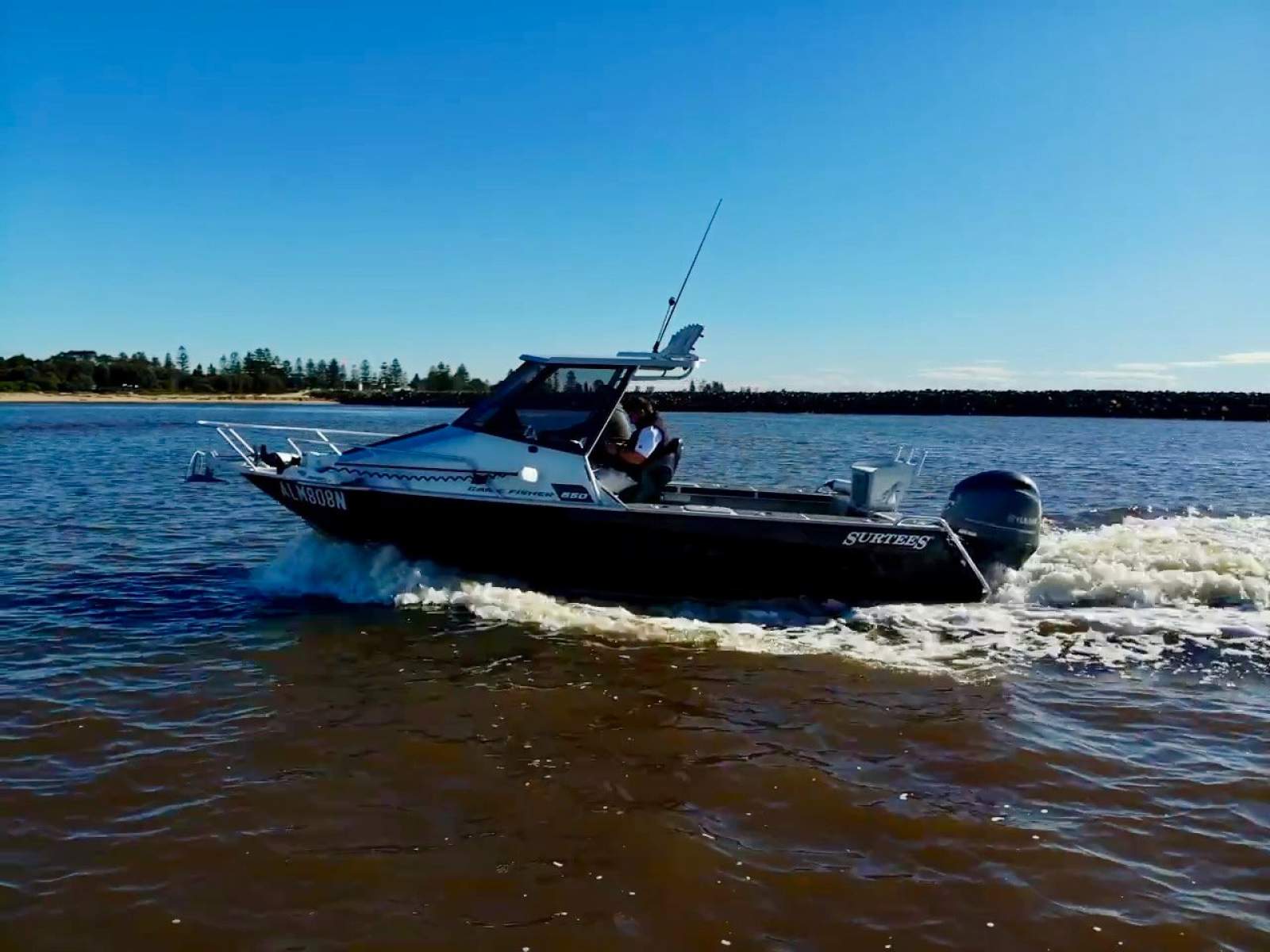 Surtees 650 Gamefisher