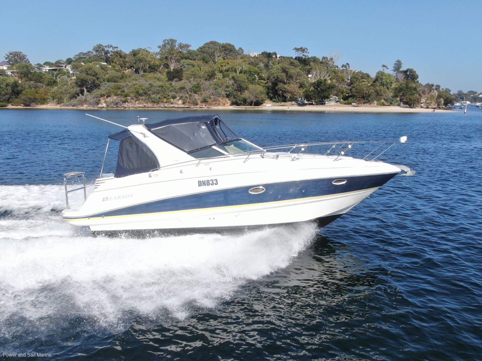 Larson Cabrio 310 Excellent Condition