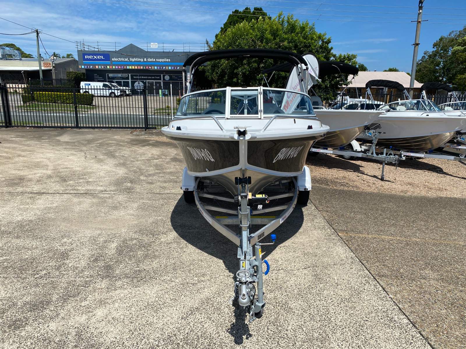 Quintrex 430 Fishabout Pro