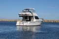 Thomascraft 38 Flybridge Cruiser with Bow and Stern Thrusters