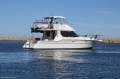 Thomascraft 38 Flybridge Cruiser with Bow and Stern Thrusters