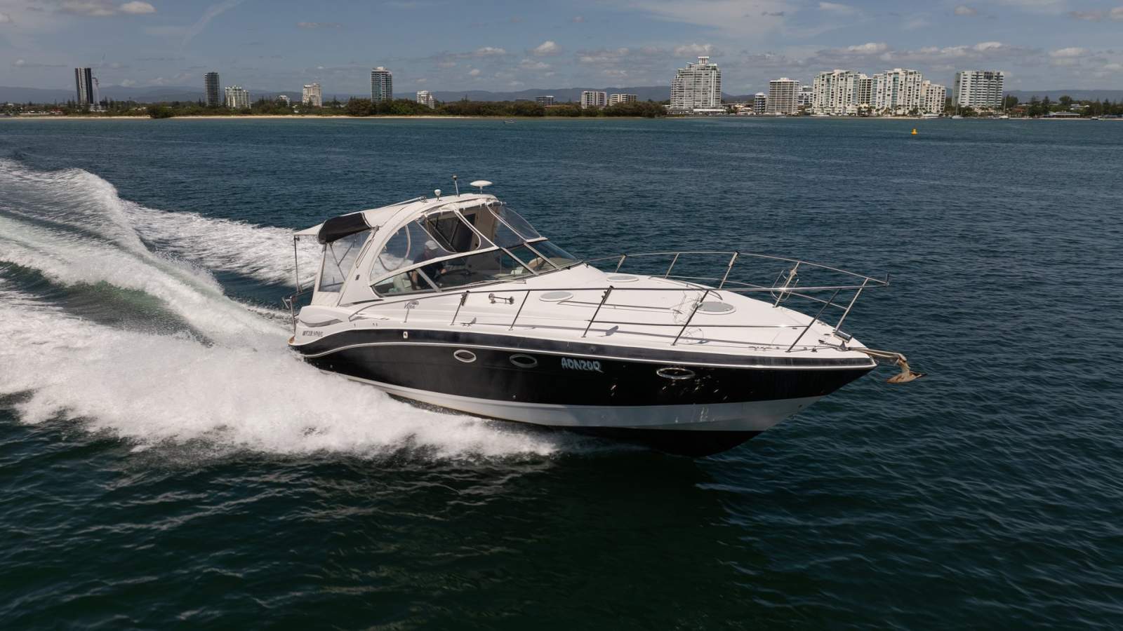 Four Winns Vista 348