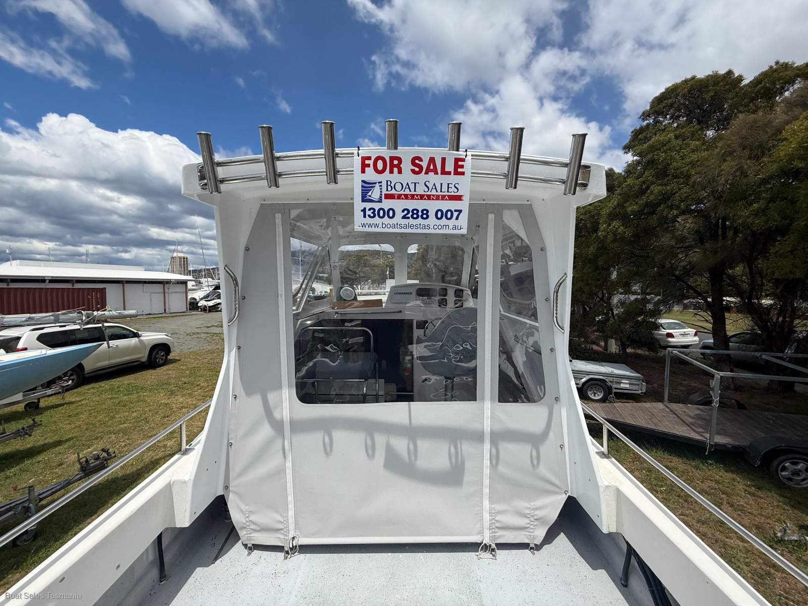 Cape Cat 24 Power Cat