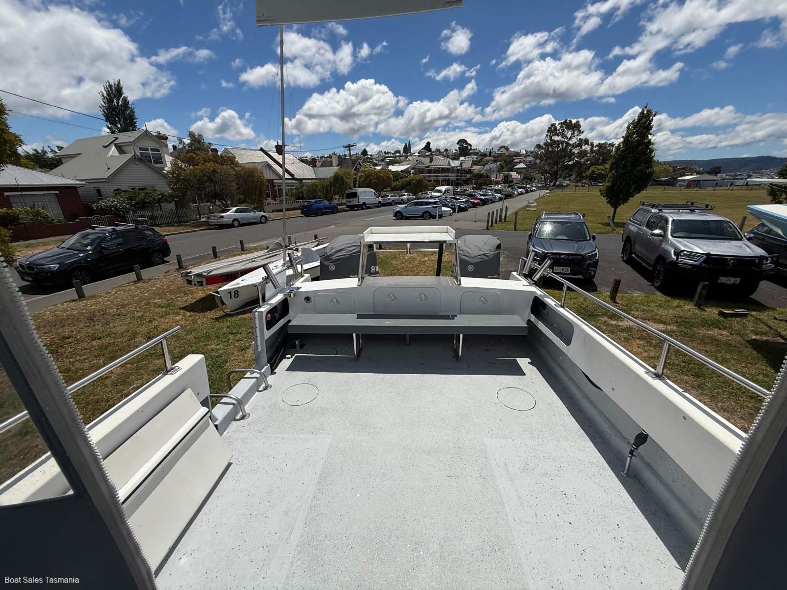 Cape Cat 24 Power Cat