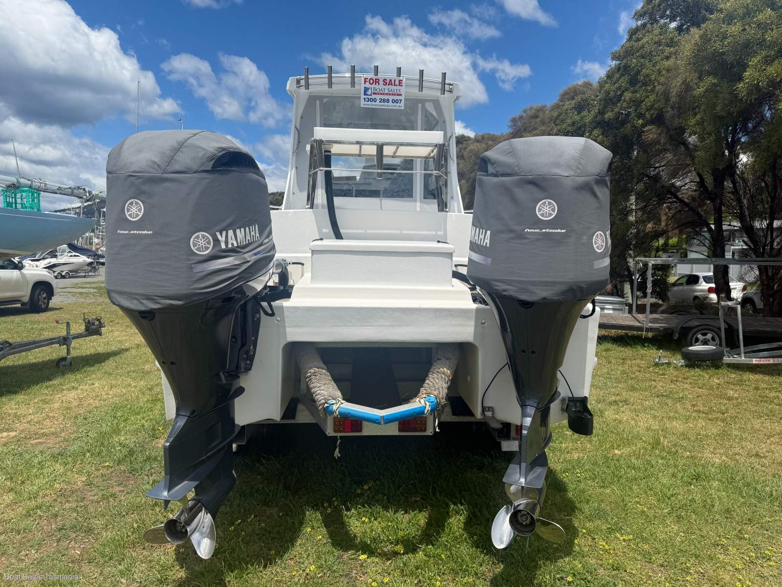 Cape Cat 24 Power Cat