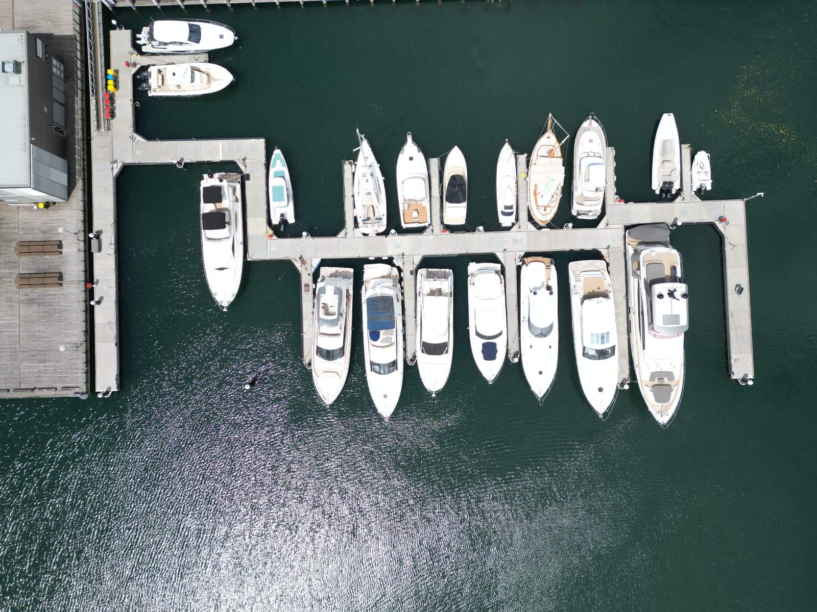 PRIME LOCATION BERTH FOR INVESTER OR OWNER OCCUPIER