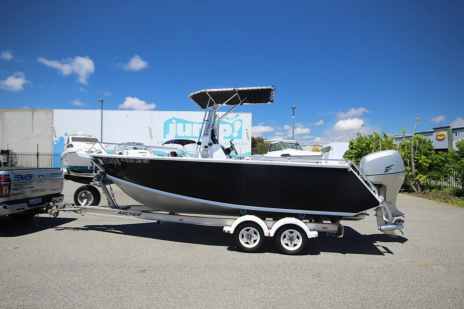 Archer 580 Centre Console ** MADE BY YELLOWFIN BOATS *** $ 58,000 ***