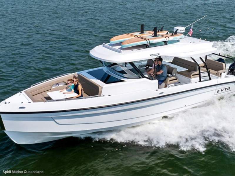 Cruisers Yachts 38 VTR Open