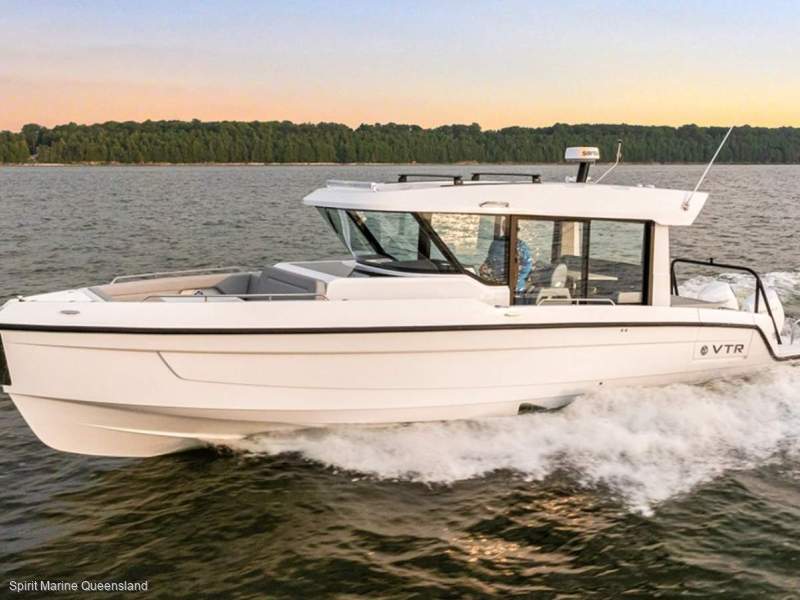 Cruisers Yachts 38 VTR Enclosed