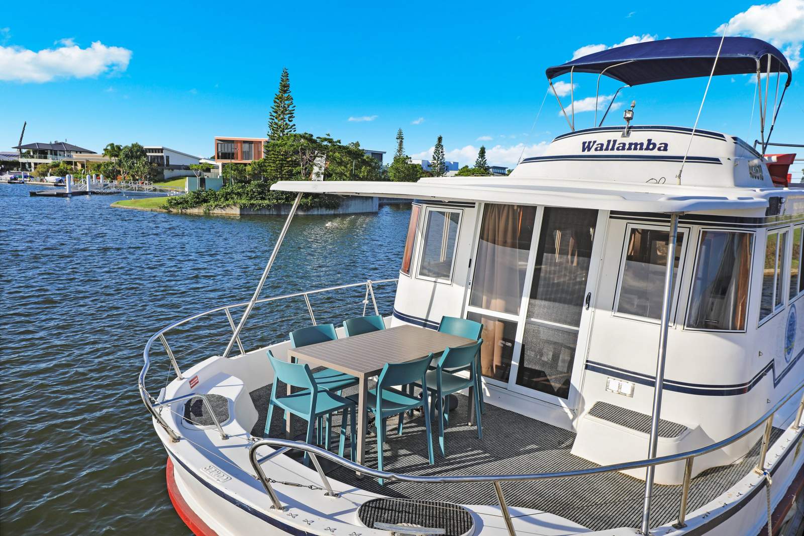 Caloundra Houseboats Coher 45 plus business WIWO