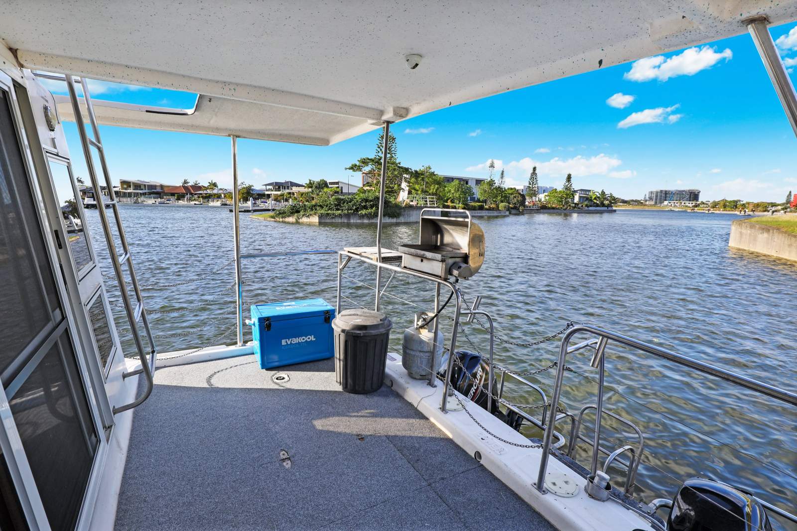 Caloundra Houseboats Coher 45 plus business WIWO