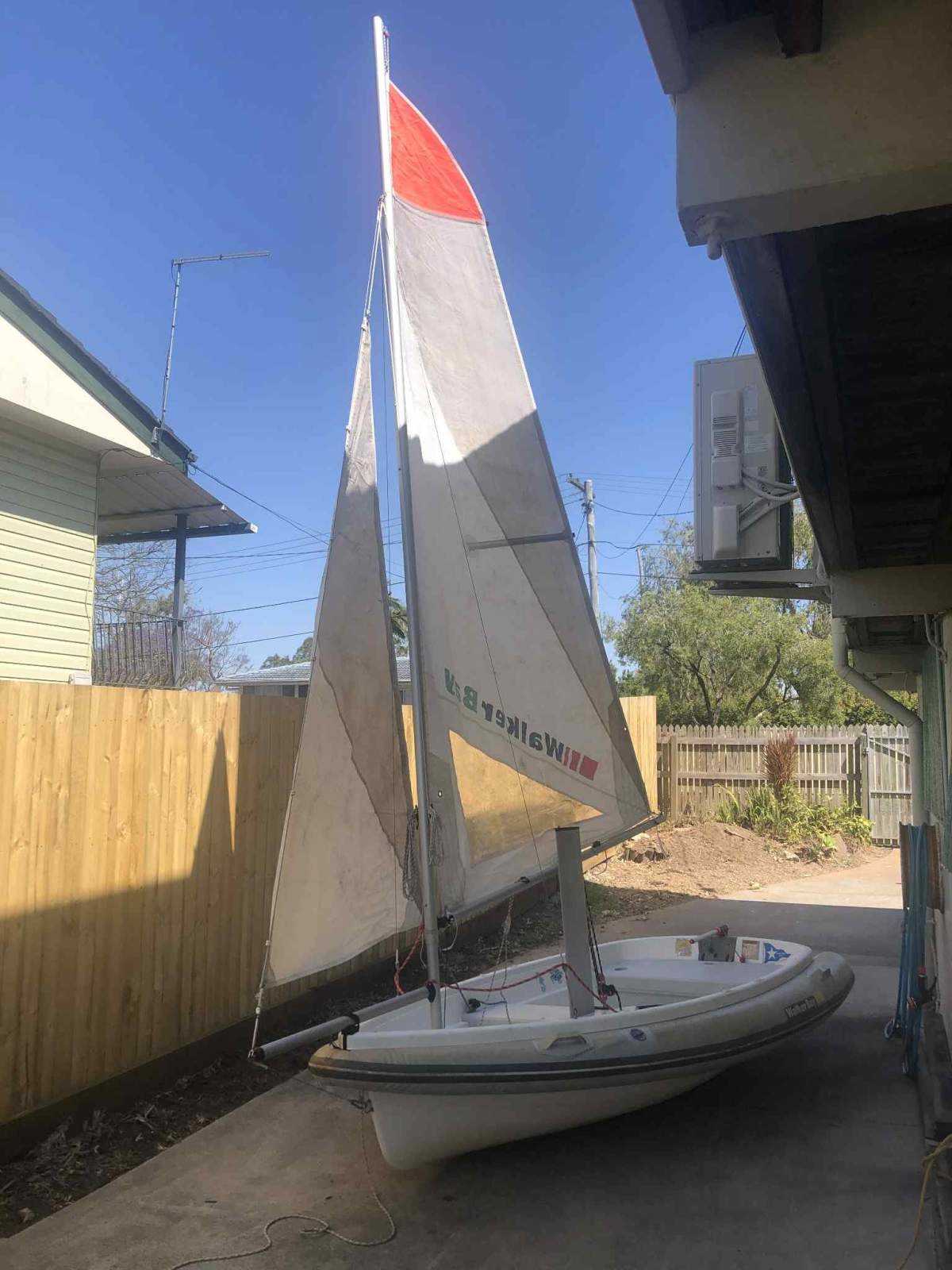 Walker Bay 10 Performance Includes sailing kit