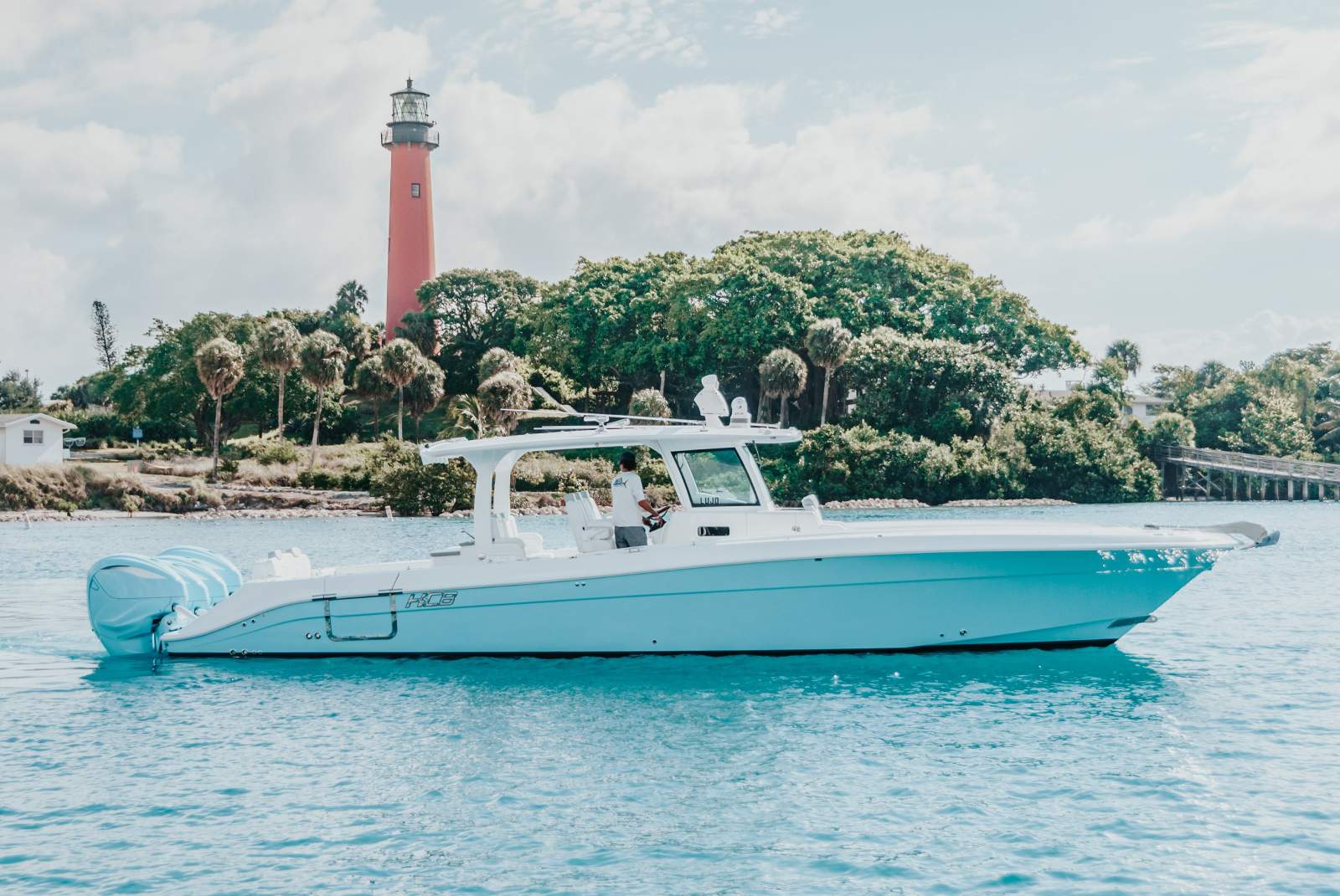 HCB Yachts 42 Lujo | Effortless Confidence