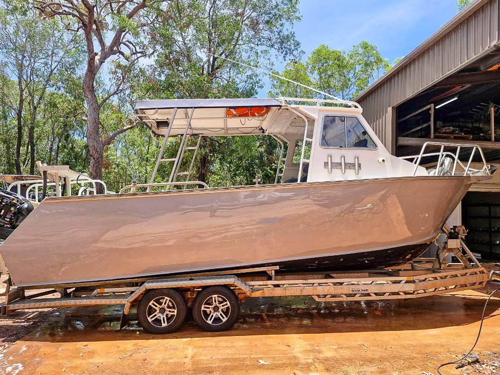 Predator 7.49m Charter