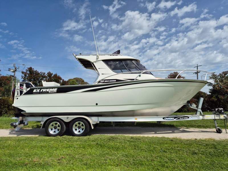 Extreme 745 Walk Around