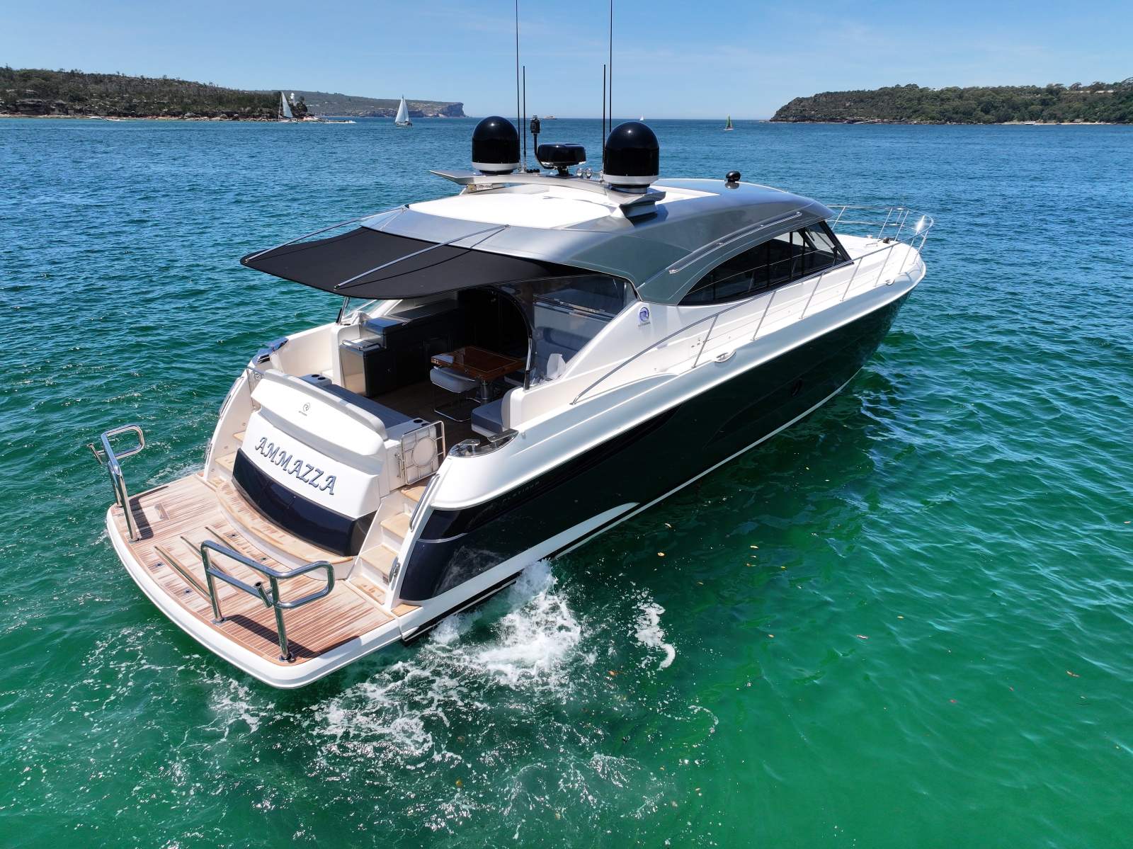 Riviera 5400 Sport Yacht Platinum Edition