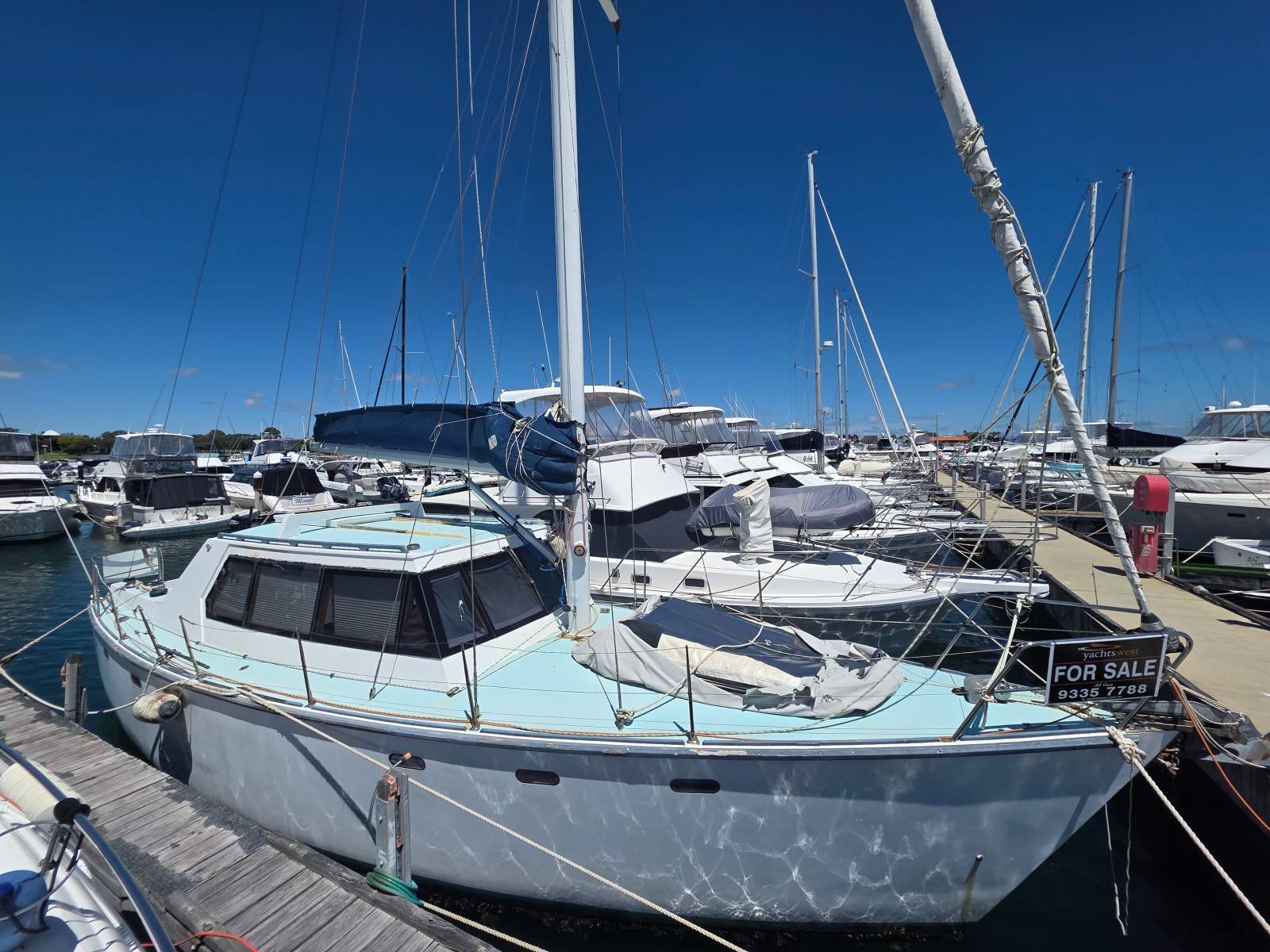 Sailfar Yachts Deck Saloon 40 12 METRE CRUISING YACHT - FULL YANMAR REPOWER