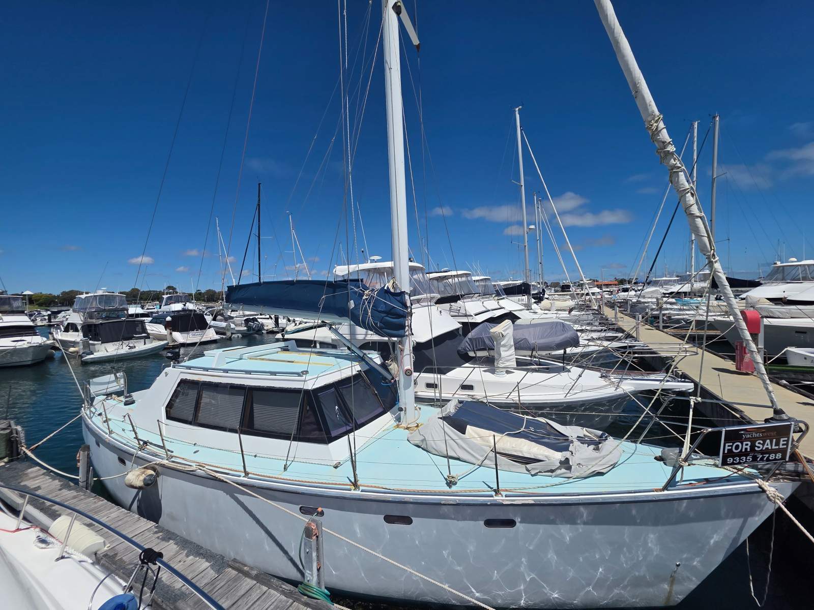 Sailfar Yachts Deck Saloon 40 12 METRE CRUISING YACHT - FULL YANMAR REPOWER