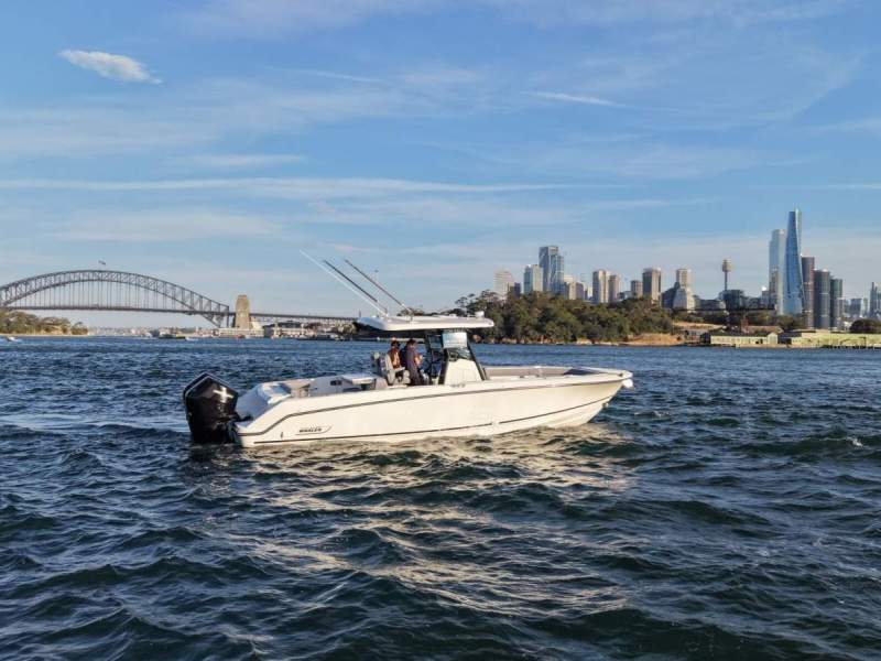 Boston Whaler 330 Outrage