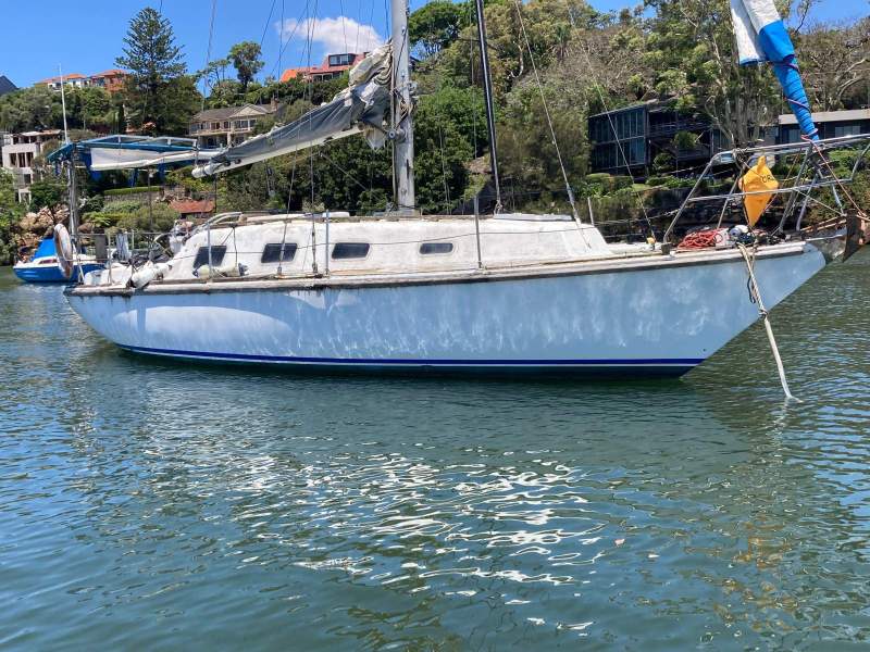 Roberts 34 Fiberglass Hull Cheap Price ( Sydney Harbour)