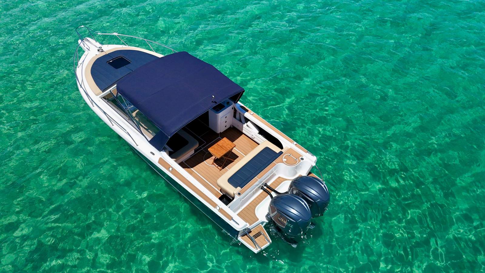 Caribbean 2700 Twin Outboards Joystick docking