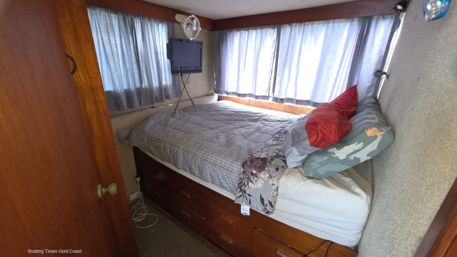 Nustar 40 Flybridge Catamaran for sale