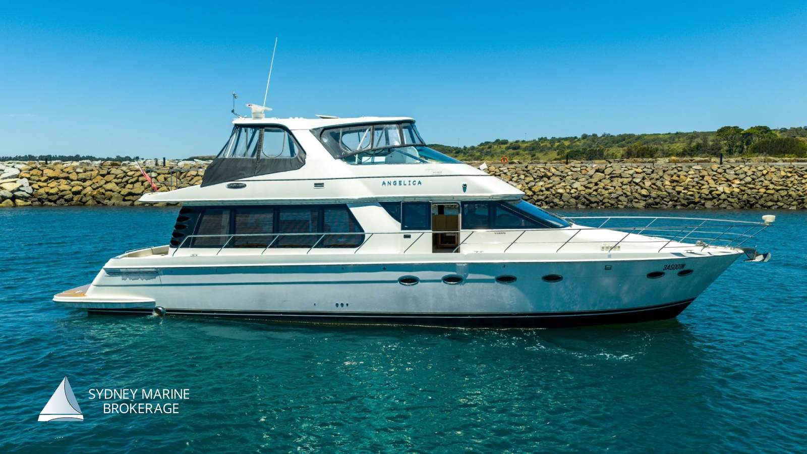 Carver 570 Pilothouse Cruiser:2 - Sydney Marine Brokerage Carver 570 Pilothouse For Sale