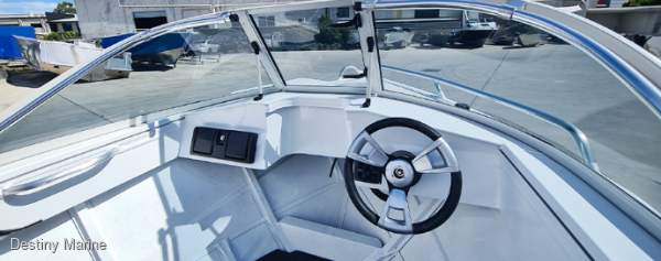 New Horizon Aluminium Boats 442 Stryker Runabout Hydro Lift hull