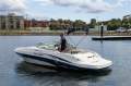 Sea Ray 220 Sundeck