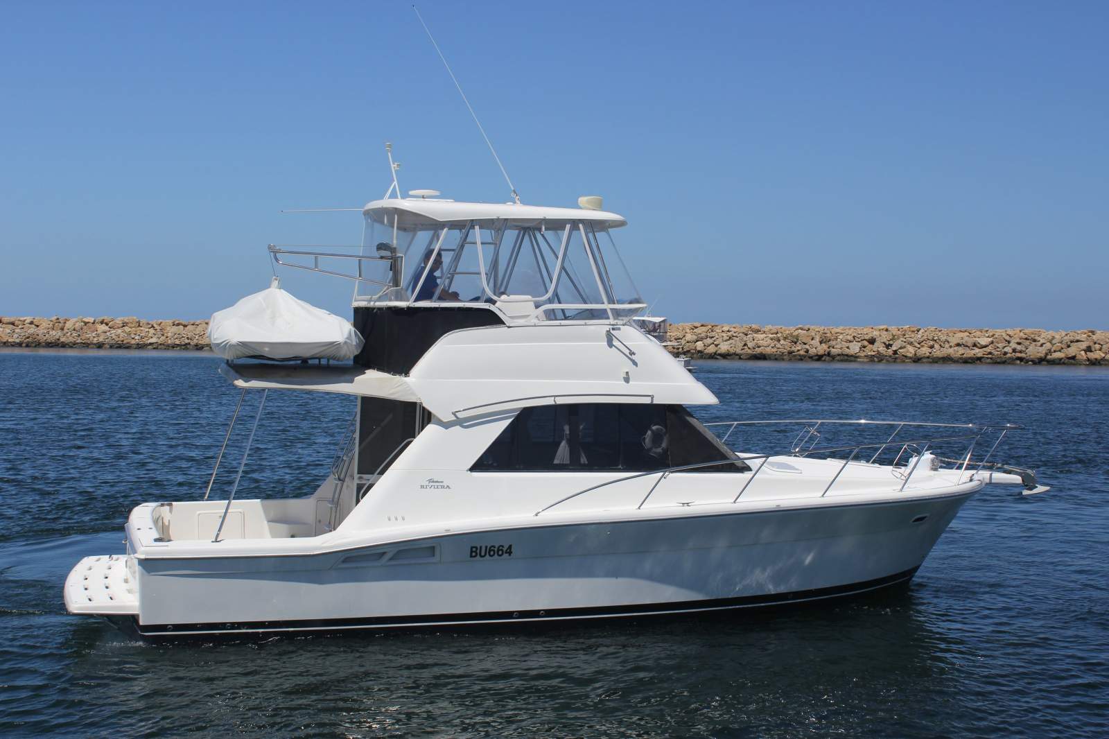 Riviera 36 Platinum Flybridge "One Owner"