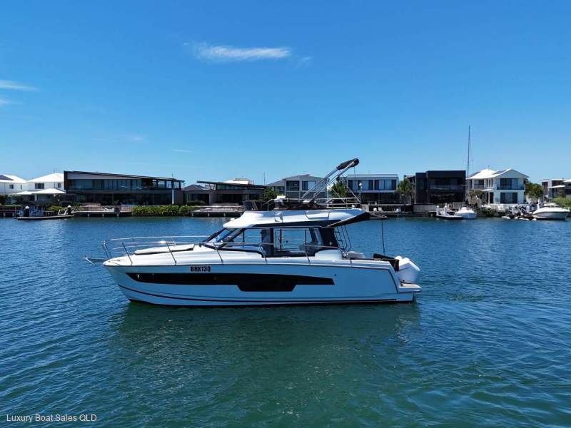 Jeanneau Merry Fisher 1095 Flybridge